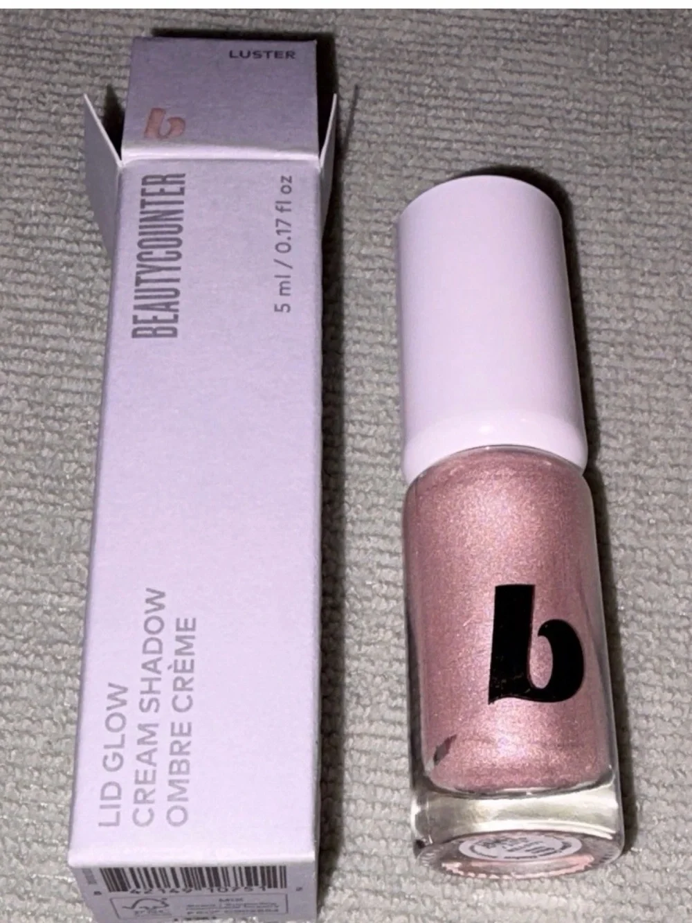 Beautycounter bundle of 2 Lid Glow Cream Shadow in Twinkle & Luster.